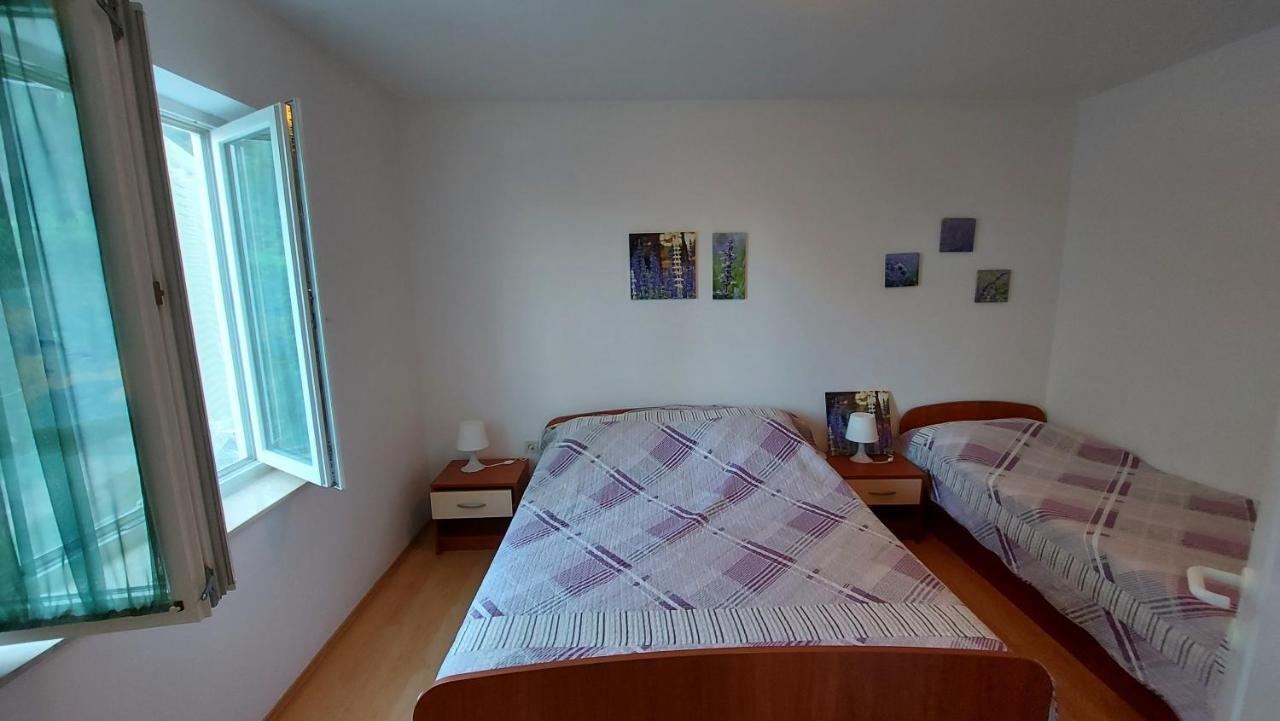 Apartmani Ban 오미살즈 외부 사진