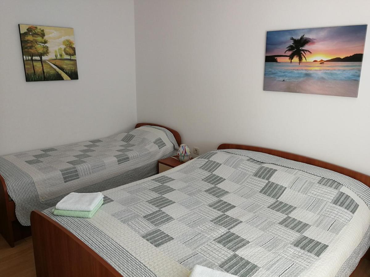 Apartmani Ban 오미살즈 외부 사진