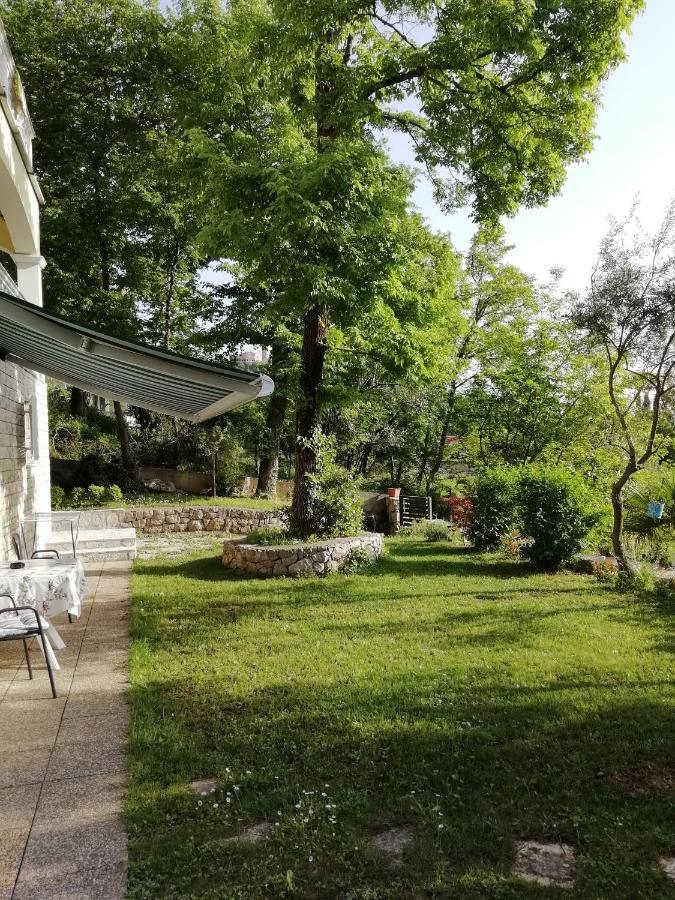 Apartmani Ban 오미살즈 외부 사진